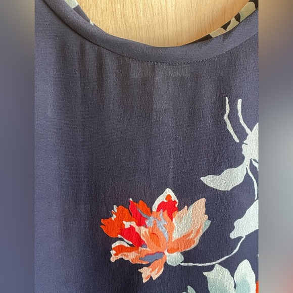 JOIE Silk Tank Top XS Navy Pink Floral Blouse Women’s - Picture 2 of 10